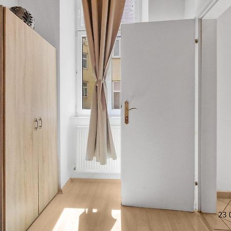 וינה Four-Bedroom, Four King-Size Comfort מראה חיצוני תמונה