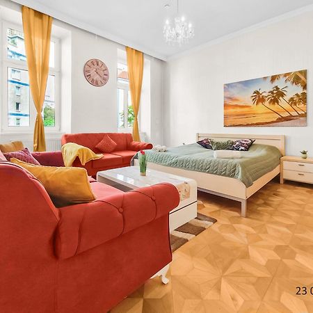 וינה Four-Bedroom, Four King-Size Comfort מראה חיצוני תמונה