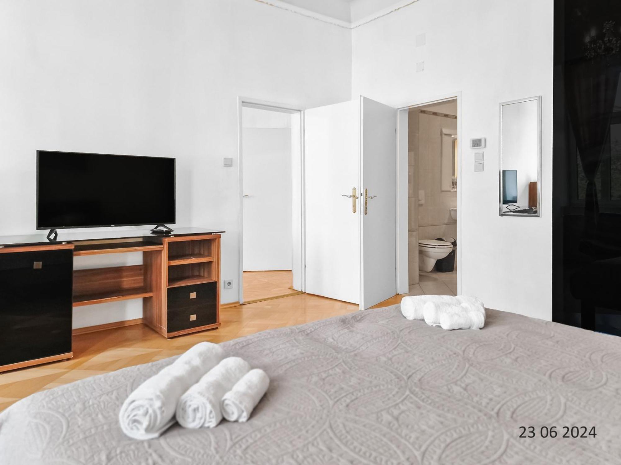וינה Four-Bedroom, Four King-Size Comfort מראה חיצוני תמונה