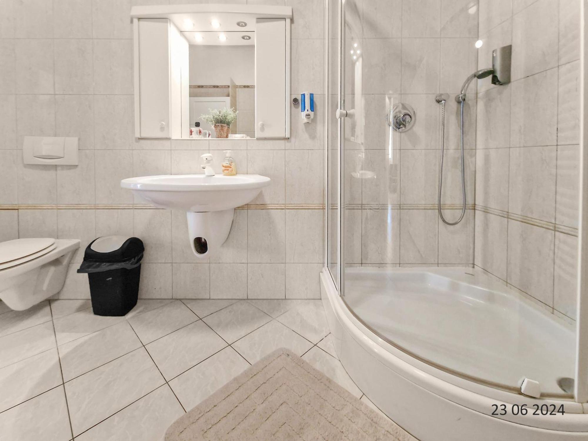 וינה Four-Bedroom, Four King-Size Comfort מראה חיצוני תמונה